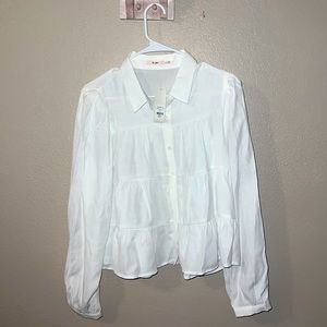 White long sleeve blouse